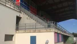 Prélèvement d'amiante au stade Pierre de Coubertin à Châteaurenard 